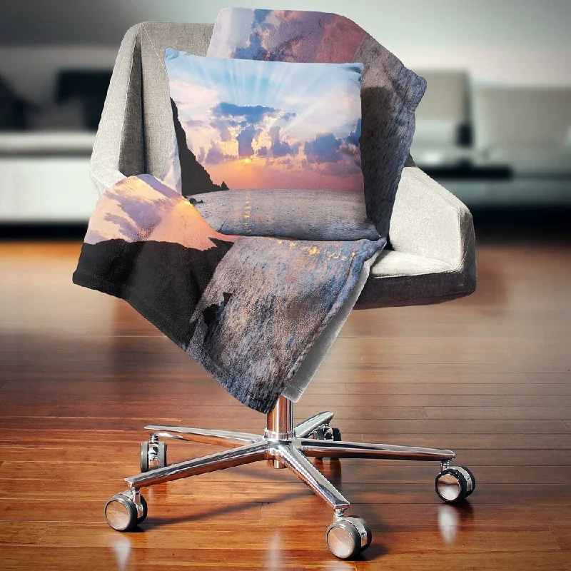 King - size blankets to cover large beds comfortablyRayon from bamboo blankets for a silky and breathable feelDesignart 'Beautiful Raising Sun and Mountains' Landscape Fleece Throw Blanket