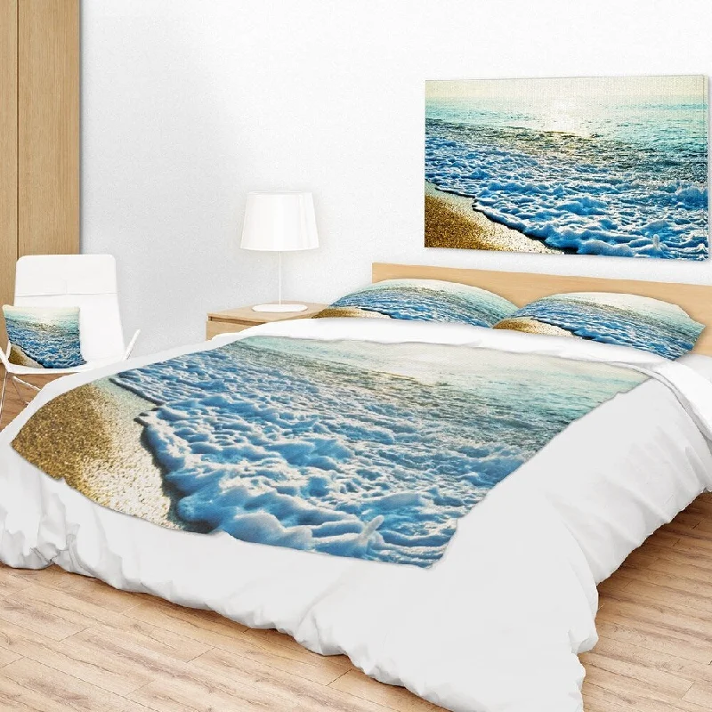 Wool blankets with natural warmth and insulationKing - size blankets to cover large beds comfortablyDesignart 'Bright Blue Tranquil Seashore' Beach Photo Throw Blanket Wool blankets with natural warmth and insulationKing - size blankets to cover large beds comfortablyDesignart 'Bright Blue Tranquil Seashore' Beach Photo Throw Blanket