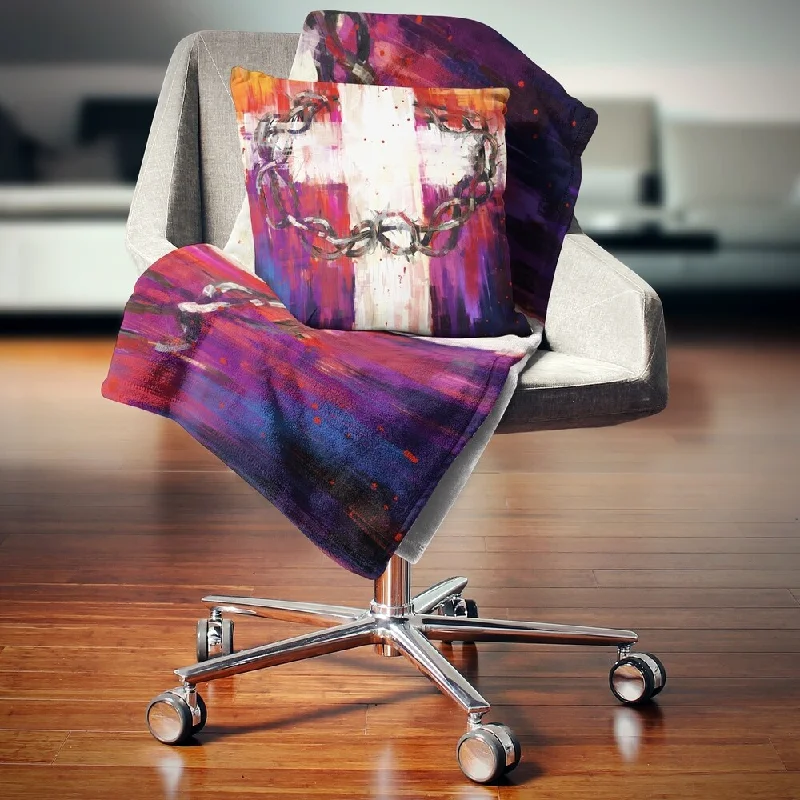 Fleece blankets for a cozy and plush textureRecycled polyester blankets for an eco - conscious optionDesignart 'Crown of Thorns' Abstract Throw Blanket