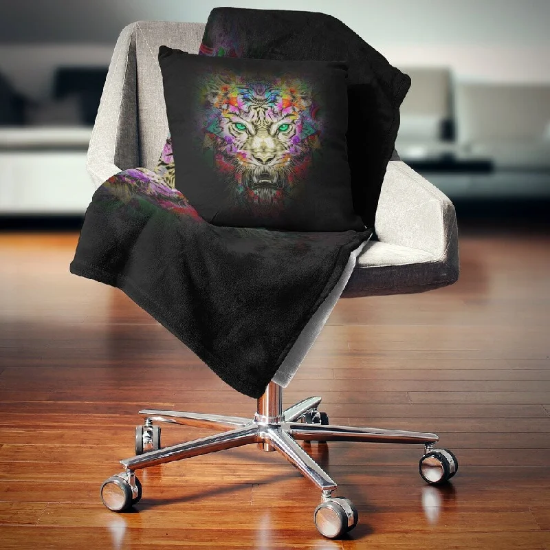 Mohair blankets with a unique sheen and softnessSynthetic fiber blend blankets for a budget - friendly choiceDesignart 'Fierce Tiger Head on Black' Animal Throw Blanket Mohair blankets with a unique sheen and softnessSynthetic fiber blend blankets for a budget - friendly choiceDesignart 'Fierce Tiger Head on Black' Animal Throw Blanket
