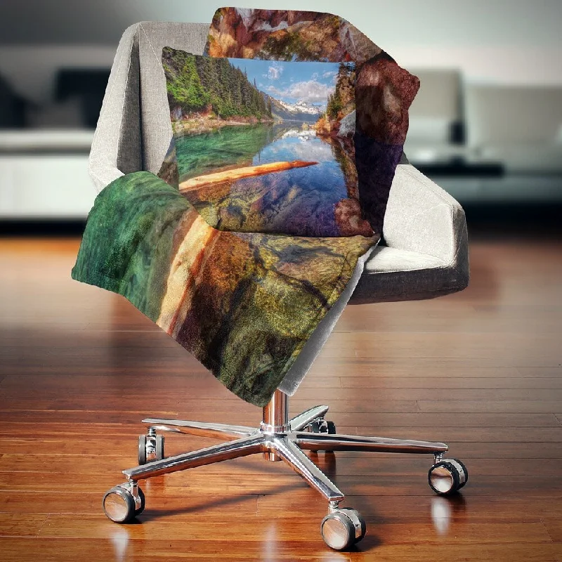 Microfiber blankets that are durable and easy to care forLinen blankets with a rustic and textured lookDesignart 'Floating Lake in Mountain Lake' Landscape Fleece Throw Blanket Microfiber blankets that are durable and easy to care forLinen blankets with a rustic and textured lookDesignart 'Floating Lake in Mountain Lake' Landscape Fleece Throw Blanket