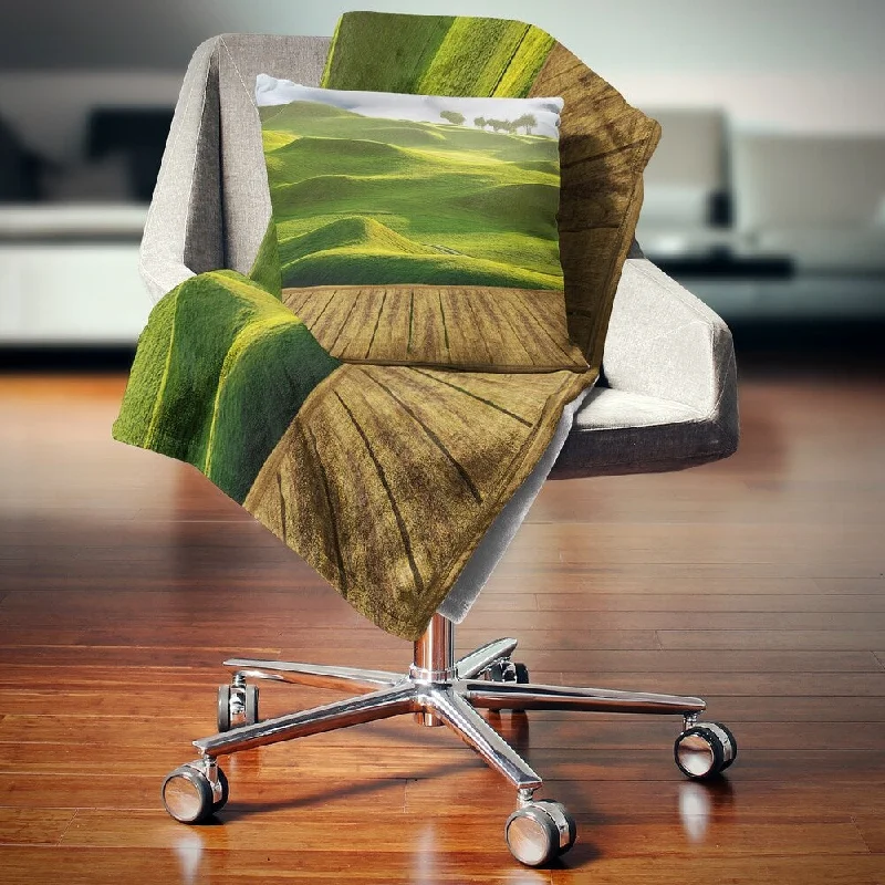 Mohair blankets with a unique sheen and softnessChenille blankets with a thick and fuzzy textureDesignart 'Golf Course with Wooden Path' Landscape Fleece Throw Blanket Mohair blankets with a unique sheen and softnessChenille blankets with a thick and fuzzy textureDesignart 'Golf Course with Wooden Path' Landscape Fleece Throw Blanket