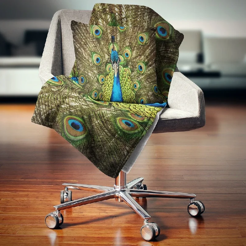 Recycled polyester blankets for an eco - conscious optionRecycled polyester blankets for an eco - conscious optionDesignart 'Grand Peacock' Animal Throw Blanket Recycled polyester blankets for an eco - conscious optionRecycled polyester blankets for an eco - conscious optionDesignart 'Grand Peacock' Animal Throw Blanket