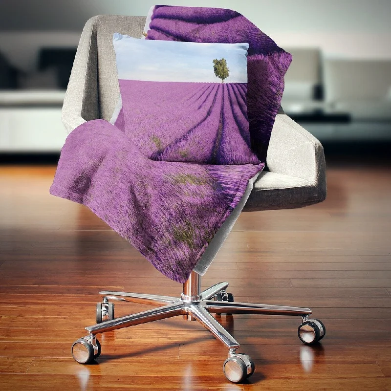 Alpaca wool blankets for a hypoallergenic and warm optionQueen - size blankets for standard - sized bedsDesignart 'Lavender Field with Solitary Tree' Landscape Photography Throw Blanket Alpaca wool blankets for a hypoallergenic and warm optionQueen - size blankets for standard - sized bedsDesignart 'Lavender Field with Solitary Tree' Landscape Photography Throw Blanket