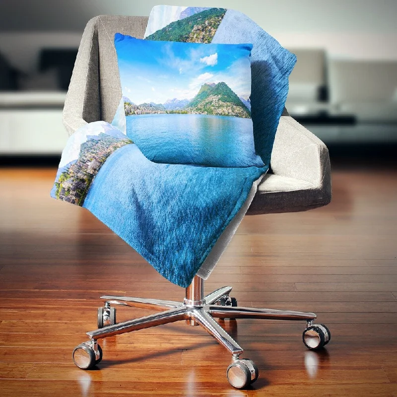 Bamboo fiber blankets with natural antibacterial propertiesWool blankets with natural warmth and insulationDesignart 'Lugano Lake Ticino Panorama' Seashore Throw Blanket