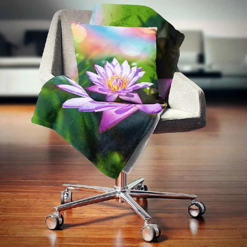 Bamboo fiber blankets with natural antibacterial propertiesChenille blankets with a thick and fuzzy textureDesignart 'Purple Lotus on Abstract Background' Flower Throw Blanket Bamboo fiber blankets with natural antibacterial propertiesChenille blankets with a thick and fuzzy textureDesignart 'Purple Lotus on Abstract Background' Flower Throw Blanket