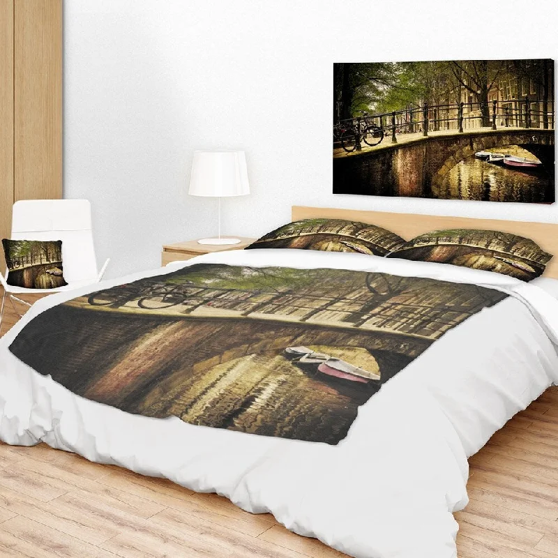 Linen blankets with a rustic and textured lookRayon from bamboo blankets for a silky and breathable feelDesignart 'Romantic Bridge Over Canal' Landscape Photography Throw Blanket