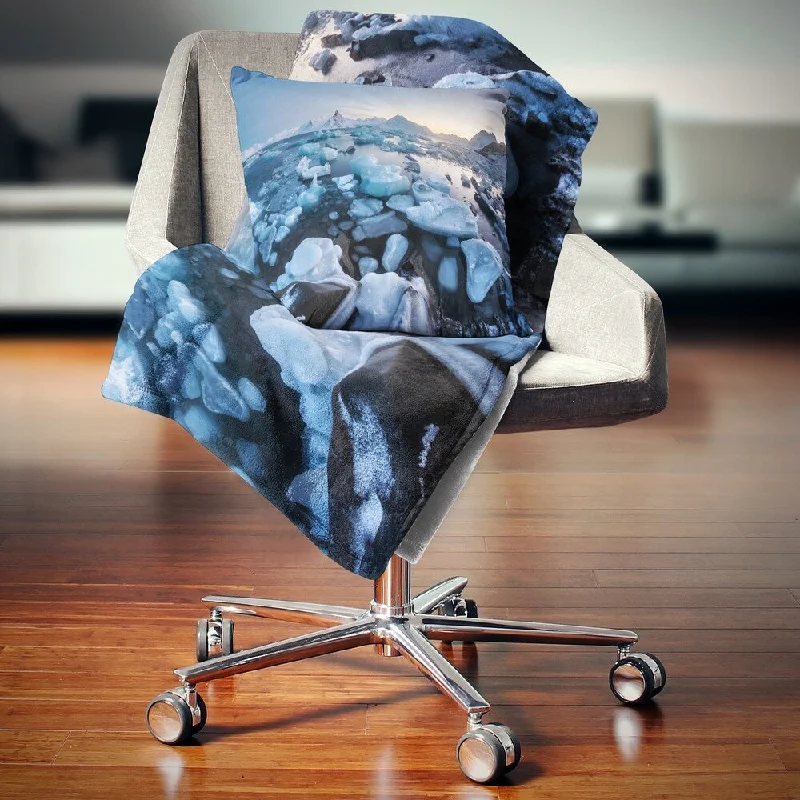 Silk blankets with a smooth and elegant touchAlpaca wool blankets for a hypoallergenic and warm optionDesignart 'Unusual Arctic Ice Landscape' Seashore Throw Blanket Silk blankets with a smooth and elegant touchAlpaca wool blankets for a hypoallergenic and warm optionDesignart 'Unusual Arctic Ice Landscape' Seashore Throw Blanket