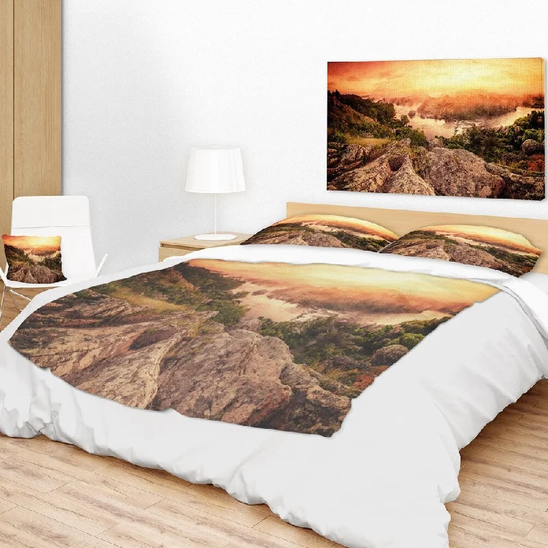 Silk blankets with a smooth and elegant touchCashmere blankets for ultimate softness and luxuryDesignart 'Vintage Mountain Sunrise' Landscape Photography Throw Blanket