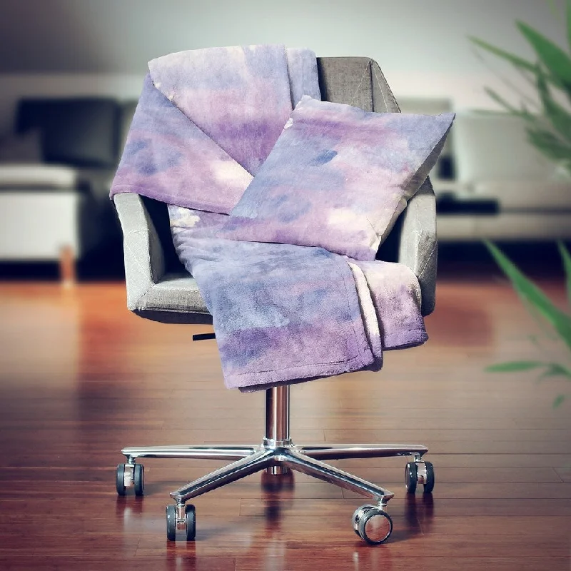 Synthetic fiber blend blankets for a budget - friendly choiceRecycled polyester blankets for an eco - conscious optionDesignart' Watercolor Haze II' Modern Throw Blanket - 71x59