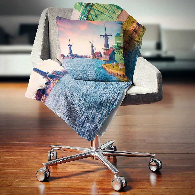 Microfiber blankets that are durable and easy to care forMohair blankets with a unique sheen and softnessDesignart 'Zaandam Mills on Water Channel' Landscape Fleece Throw Blanket Microfiber blankets that are durable and easy to care forMohair blankets with a unique sheen and softnessDesignart 'Zaandam Mills on Water Channel' Landscape Fleece Throw Blanket