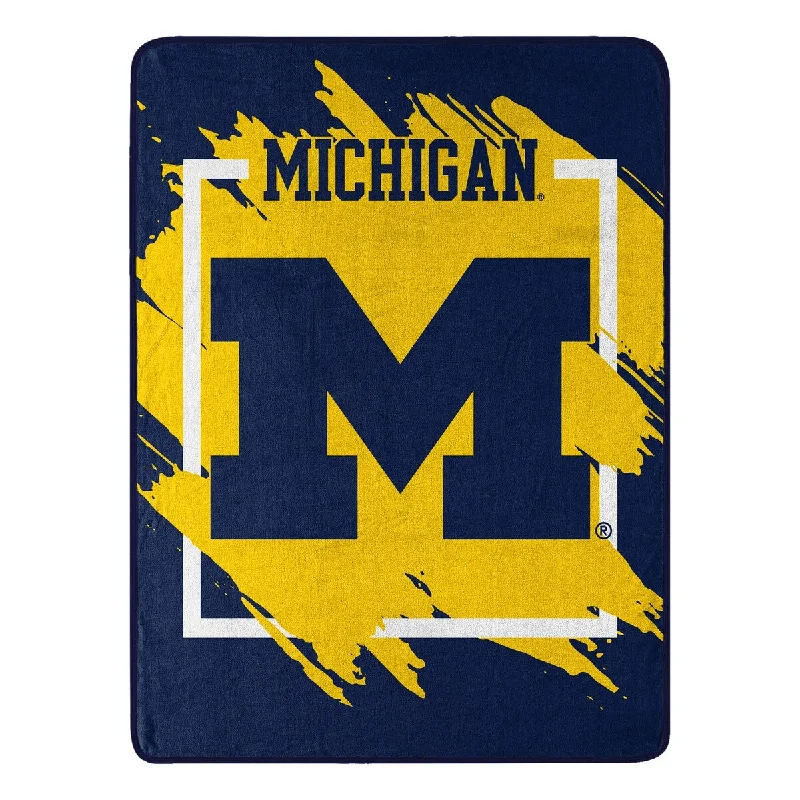 Cotton blankets for breathability and a lightweight feelLinen blankets with a rustic and textured lookDimensional - Michigan Micro Raschel Throw Cotton blankets for breathability and a lightweight feelLinen blankets with a rustic and textured lookDimensional - Michigan Micro Raschel Throw