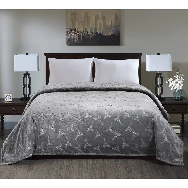 Alpaca wool blankets for a hypoallergenic and warm optionQueen - size blankets for standard - sized bedsEiffel Tower Blanket Queen Gray Alpaca wool blankets for a hypoallergenic and warm optionQueen - size blankets for standard - sized bedsEiffel Tower Blanket Queen Gray