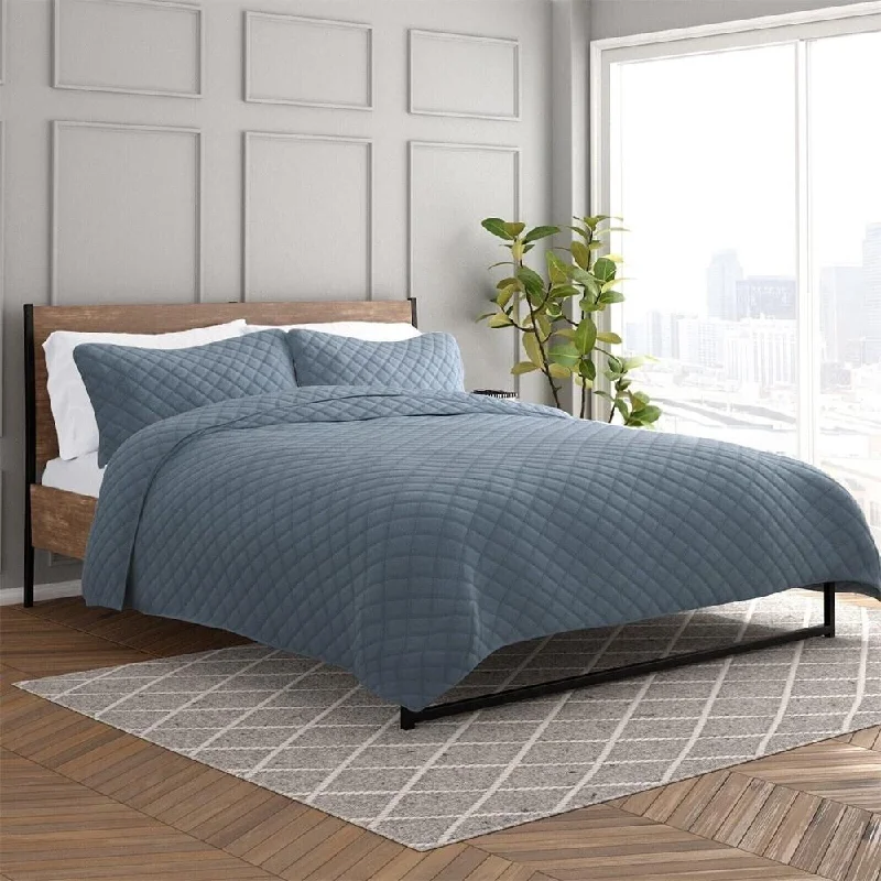 King - size blankets to cover large beds comfortablyMicrofiber blankets that are durable and easy to care forKing/Cal King Lightweight Quilted Coverlet Set Diamond Dusk Blue King - size blankets to cover large beds comfortablyMicrofiber blankets that are durable and easy to care forKing/Cal King Lightweight Quilted Coverlet Set Diamond Dusk Blue