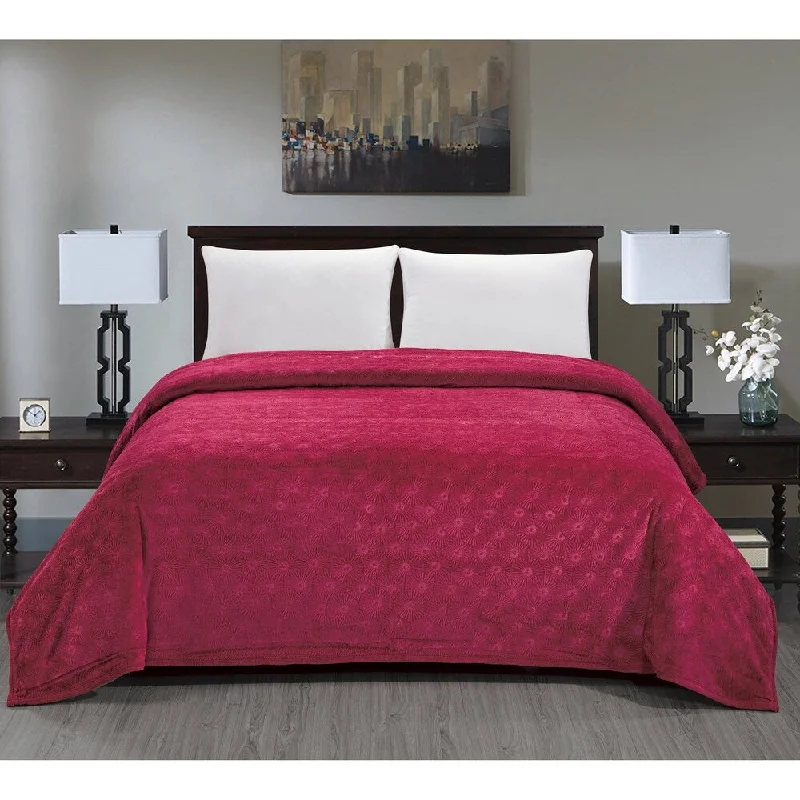 Alpaca wool blankets for a hypoallergenic and warm optionBamboo fiber blankets with natural antibacterial propertiesLouvre Blanket Queen Burgundy Alpaca wool blankets for a hypoallergenic and warm optionBamboo fiber blankets with natural antibacterial propertiesLouvre Blanket Queen Burgundy