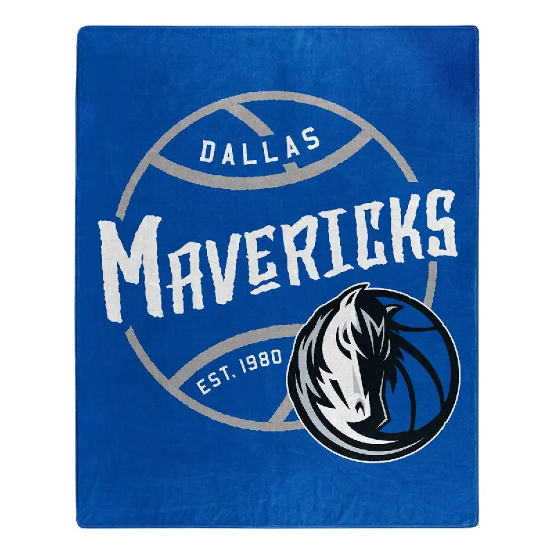 Rayon from bamboo blankets for a silky and breathable feelMicrofiber blankets that are durable and easy to care forNBA 0705 Mavericks Black Top Raschel