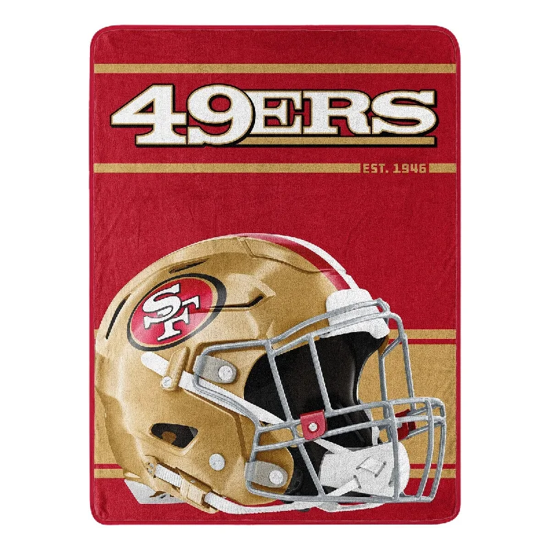 Recycled polyester blankets for an eco - conscious optionFleece blankets for a cozy and plush textureNFL 059 49ers Run Micro Raschel Throw