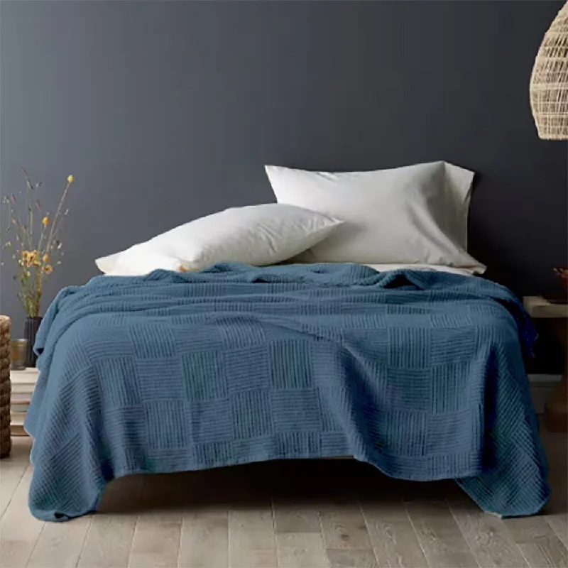 Wool blankets with natural warmth and insulationCotton blankets for breathability and a lightweight feelQueen Large Basketweave Cotton Blanket Sea Spray Wool blankets with natural warmth and insulationCotton blankets for breathability and a lightweight feelQueen Large Basketweave Cotton Blanket Sea Spray
