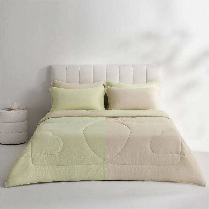 Synthetic fiber blend blankets for a budget - friendly choiceMicrofiber blankets that are durable and easy to care forQueen Ultra Soft Cooling Lightweight Blanket Hypoallergenic Cream Synthetic fiber blend blankets for a budget - friendly choiceMicrofiber blankets that are durable and easy to care forQueen Ultra Soft Cooling Lightweight Blanket Hypoallergenic Cream