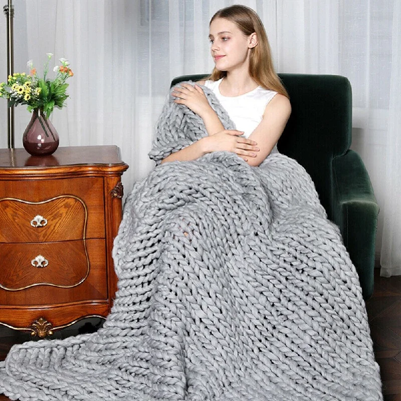 Queen - size blankets for standard - sized bedsMohair blankets with a unique sheen and softnessThick Winter Large Chunky Knit Handmade Warm Throw Light Gray Queen - size blankets for standard - sized bedsMohair blankets with a unique sheen and softnessThick Winter Large Chunky Knit Handmade Warm Throw Light Gray