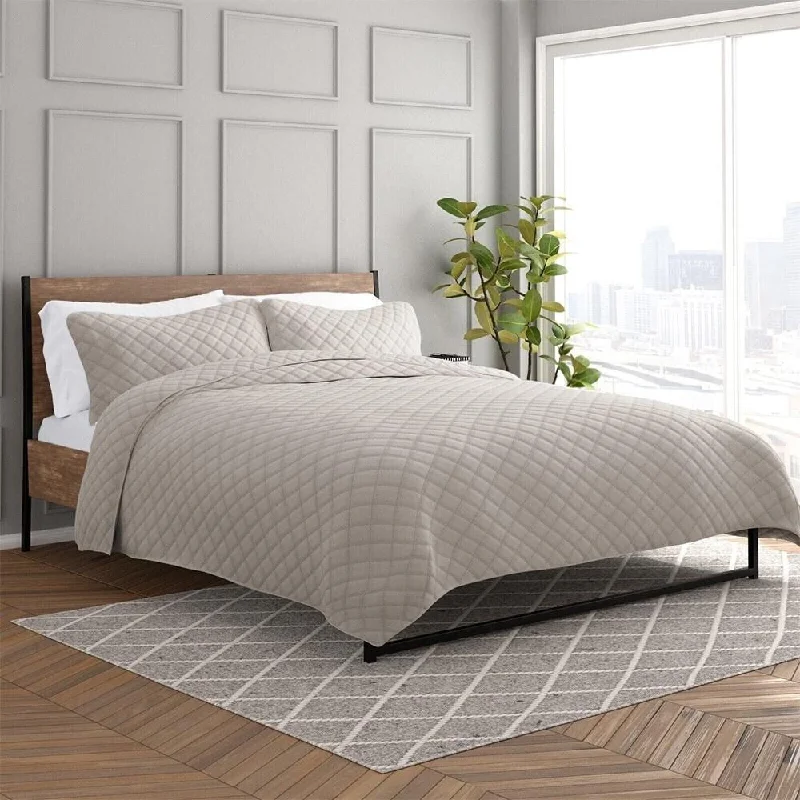 Silk blankets with a smooth and elegant touchFleece blankets for a cozy and plush textureTwin/TwinXL Lightweight Quilted Coverlet Set Diamond Latte Silk blankets with a smooth and elegant touchFleece blankets for a cozy and plush textureTwin/TwinXL Lightweight Quilted Coverlet Set Diamond Latte